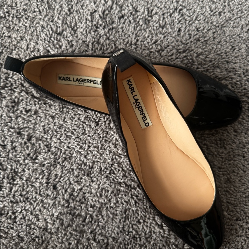 Karl Lagerfeld Glossy Black Flats